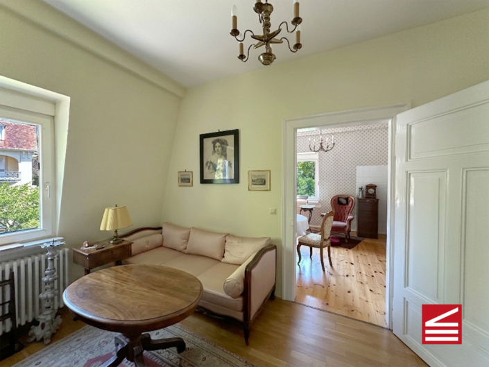 1-1548_08_ Lesezimmer, Blick ins Esszimmer