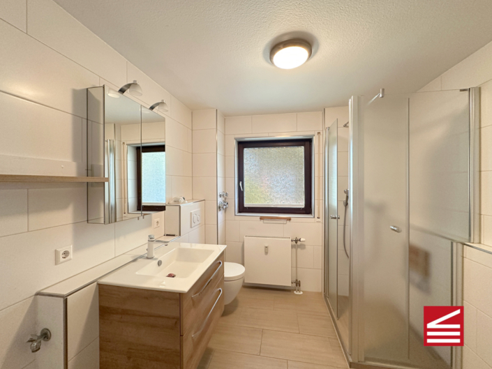 1-1551_03_Badezimmer